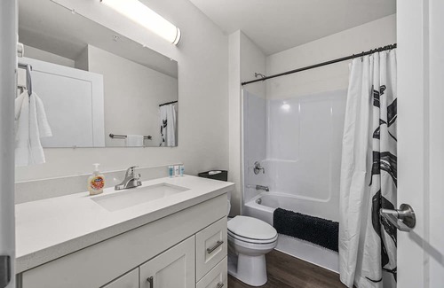 South Tacoma Apartamento | Stylish 10 Apartment Units near Fort Lewis