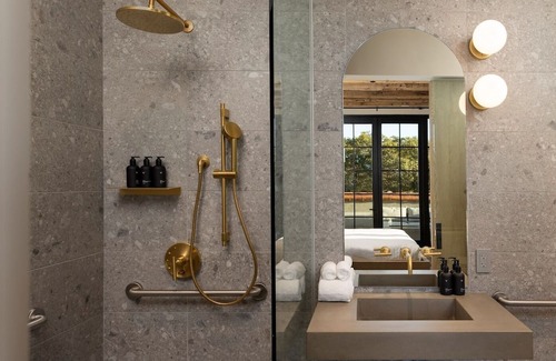 Lower State Casa | Penthouse with Lounge, Private Balcony, Fire Pits