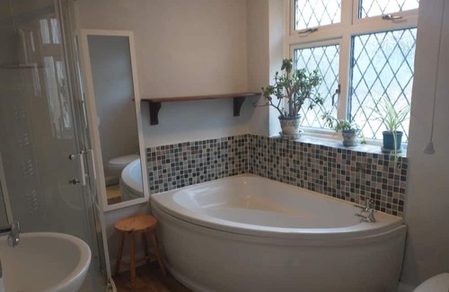 Ipswich Casa | Cosy House close to Christchurch Park and Town
