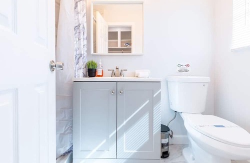 Coral Ridge Apartamento | 5 min to BEACH walk to restaurant, bars, mall, etc