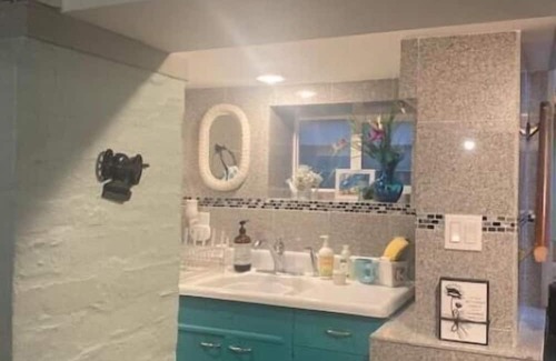 Troy Apartamento | Historic Downtown Troy. Walking distance to Russell sage college, minutes to RPI