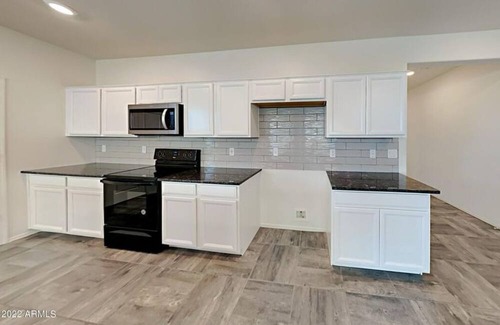 Surprise Casa | CLEAN, COZY Home Away From Home