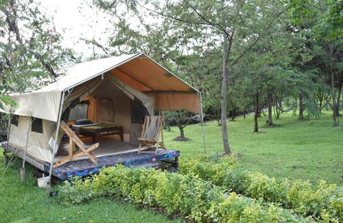 Nyakinama Cama Y Desayuno | Red Rocks Rwanda - Campsite Guesthouse - Safari Tent