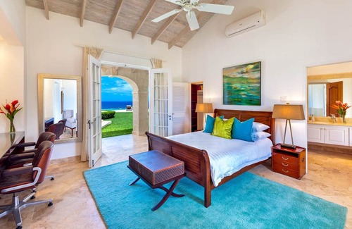 Weston Villa | Villa Half Moon - Four Bedroom Villa, Sleeps 8