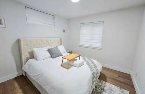 Fleetwood Casa | Modern Cloverdale Suite