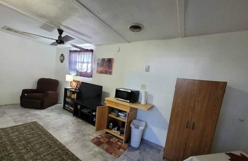 Meriden Apartamento | Cozy private guest suite in rural home