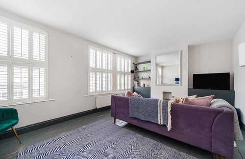 West Hill Apartamento | Colourful Southfields Charm