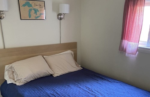 Brights Grove Cabaña | Cozy cottage within Sarnia Lambton in the heart of Brights Grove