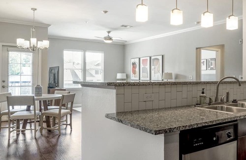 South Baton Rouge Apartamento | Modern Apartment in Prime Location (ID8736X83)