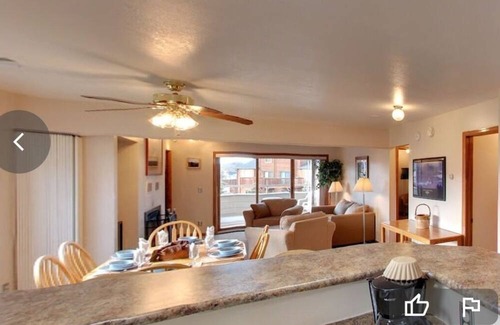 Summit Cove Condominio | Great condo for groups/families near Keystone, Outlet Malls & 5 major ski areas.