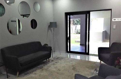 Greater Johannesburg Metropolitan Area Hotel | La Orchard hotel