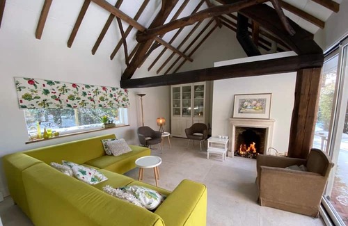 Roggel Casa | Stylish house with garden, sauna and hot tub