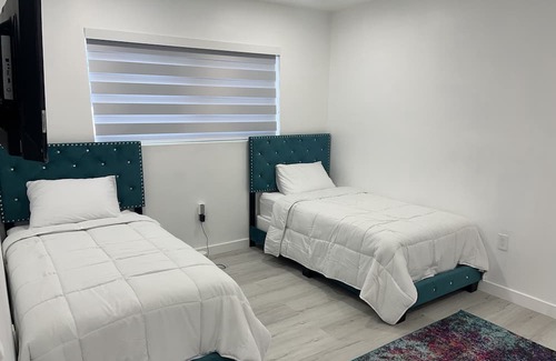 Biscayne Park Casa | Peace and Quiet