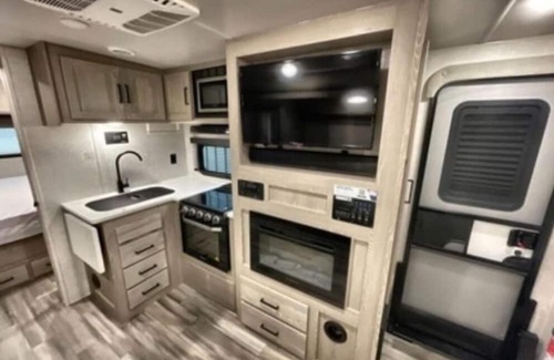 Elmo Casa | Cozy 2-Person RV Getaway