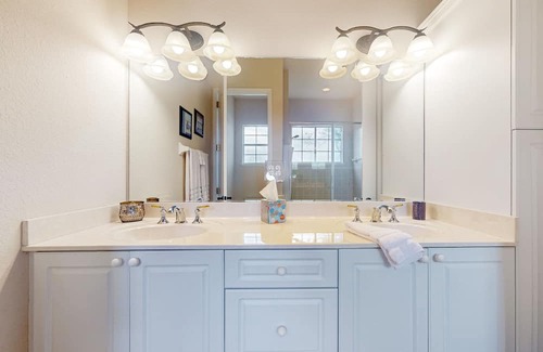 Halifax Casa | Corner-lot home with water view, on-site golf, enclosed patio, BBQ, & W/D