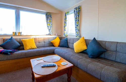 New Romney Cabaña | Willerby Etchingham ND30 3B - a caravan that sleeps 8 guests in 3 bedrooms
