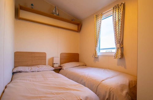 New Romney Cabaña | Willerby Etchingham ND30 3B - a caravan that sleeps 8 guests in 3 bedrooms