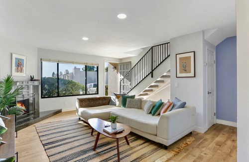 Bay Ho Condominio | Sunny 2BR! 10Mins to Beach w/ Ocean View+BBQ+Pool!