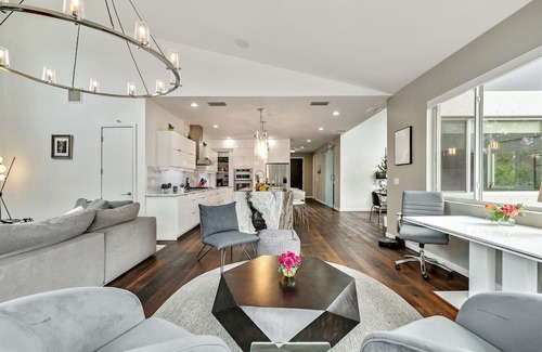 Riviera Bay Casa | Luxury & High End Heated Pool & Spa Dream House!