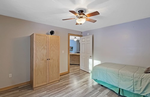 Monson Cabina | Sunset Point (Direct Snowmobile Trail Access!)