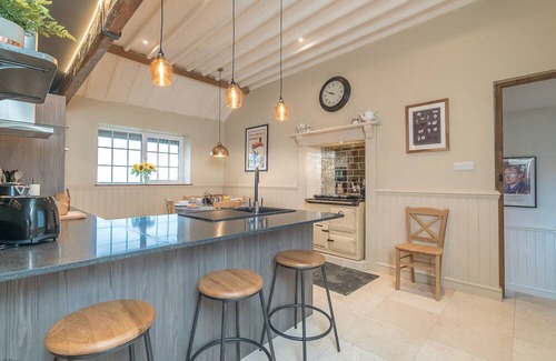 Garndolbenmaen Cabaña | Eiddior - a self catering cottage that sleeps 7 guests in 4 bedrooms