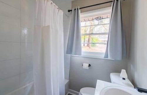 Belvedere Park Casa | Sleeps 8 | 15 min to dwntwn ATL