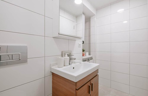 Esentepe Apartamento | Cozy Central Flat w Garden 5 min to Metro in Sisli