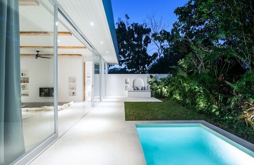 Pecatu Cabaña | Modern 2BR Villa, 4min to Bingin's Coastal Charm
