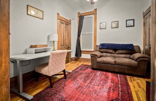 Whittier Casa | Victorian Escape, 3BR/2BA 30+Day, Whittier