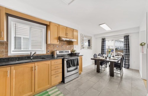 Stoney Creek Casa | Lovely 3BR Home w/ Parking! Near the Lake!