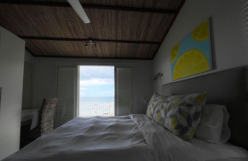 La Mivoie Casa | Le Bijou Tamarin Villa right on the water