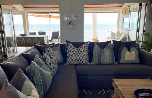 La Mivoie Casa | Le Bijou Tamarin Villa right on the water