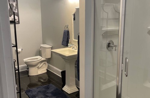 Bethlehem Apartamento | Beautiful renovated studio on Historic Bethlehem’s Main Street