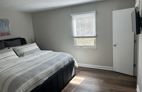 Westfield Casa | 4BR/2bath