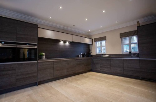 Crawcrook Casa | Welcome to our 5-bed, pool haven in the heart of Medburn Village, Newcastle
