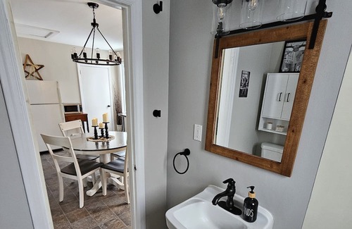 Kapuskasing Apartamento | High End Apartment with Farmhouse Charm in the Centre of Kapuskasing