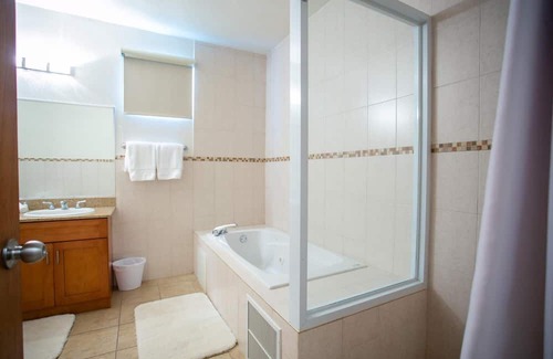 Candelero Abajo Apartamento | Ocean View, Scenic and Amazing Villa, Beautiful Pool & Huge Rooftop Deck (HL9E)