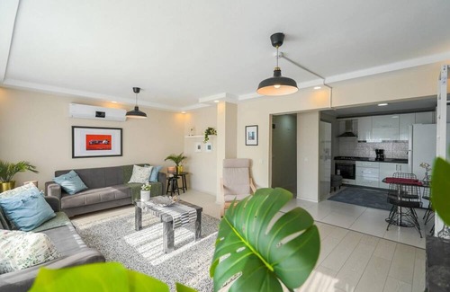 Kaleici Apartamento | Missafir Stylish Flat Near Hadrian's Gate
