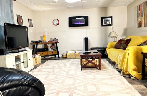 Fairbanks Apartamento | Large, with breakfast and hot tub!