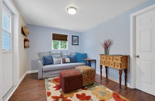 Netarts Casa | Cottage Near the Bay. Beautiful getaway home, located in Netarts OR!