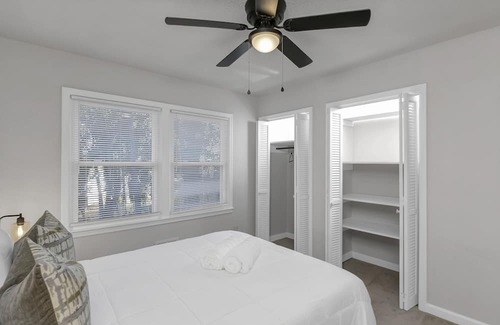 Irmo Casa | 3 bedroom, two bath jam in a quiet cul-de-sac.