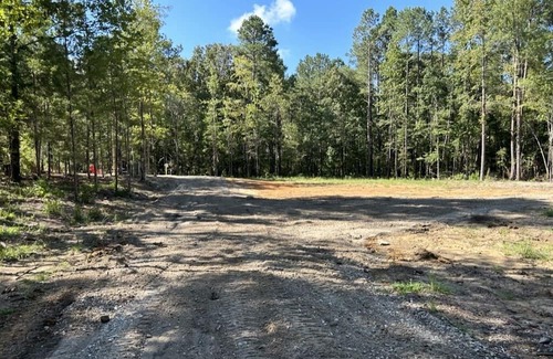 Starkville Alquiler De RV | Starkville Mississippi rustic campsite just out of town off hwy 182.