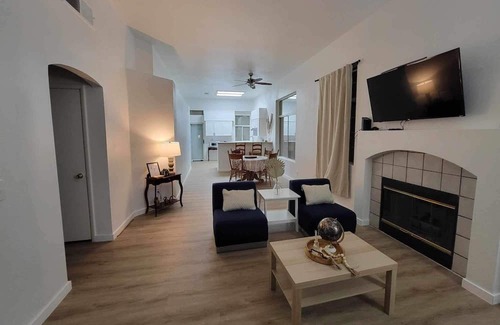 North Las Vegas Casa | The Las Vegas Oasis, your home away from home.