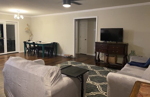 Stafford Casa | Cozy Home in quiet neighborhood. Dog friendly, with fenced backyard.