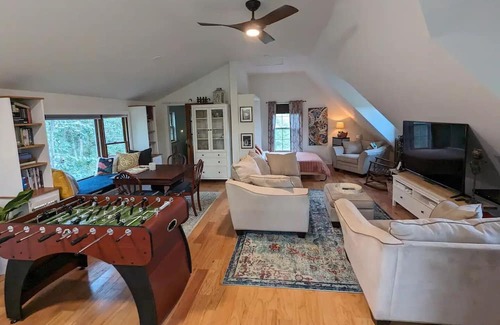 Schuylerville Apartamento | Serene Studio Retreat 20 Minutes to Downtown
