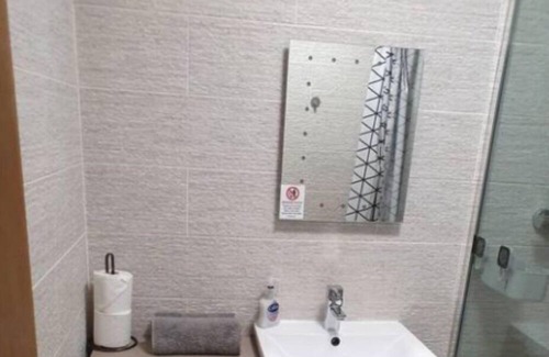 Leigh Apartamento | Immaculate 2-Bed Apartment in Leigh