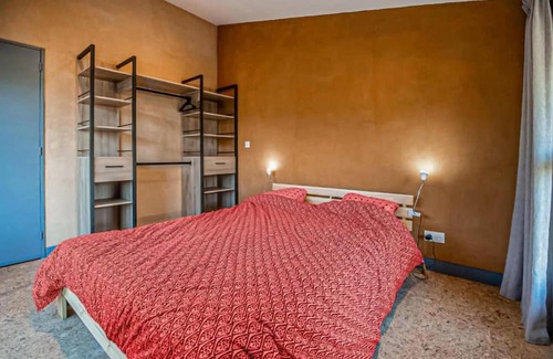 Marcoux Apartamento | This beautiful and modern vacation home welcomes you with a breathtaking mountain view.