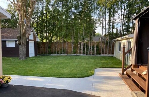 London Casa | Room in London, ON