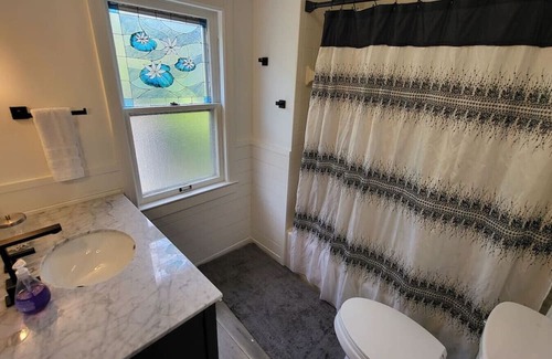 Lyndhurst Casa | Cute 3 b 1 b Family home in Cle