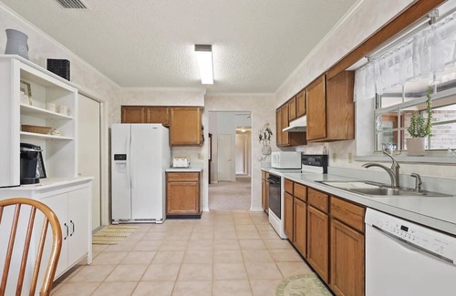 East Arlington Casa | Peaceful Pool Oasis At Blue Sky Golf Club - NEW ~ No Cleaning Fee~